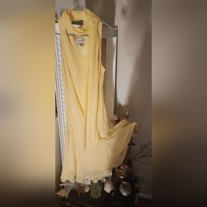 Pale yellow silk dress with scarf.Chadwick brand, size 12P. Excellent condition